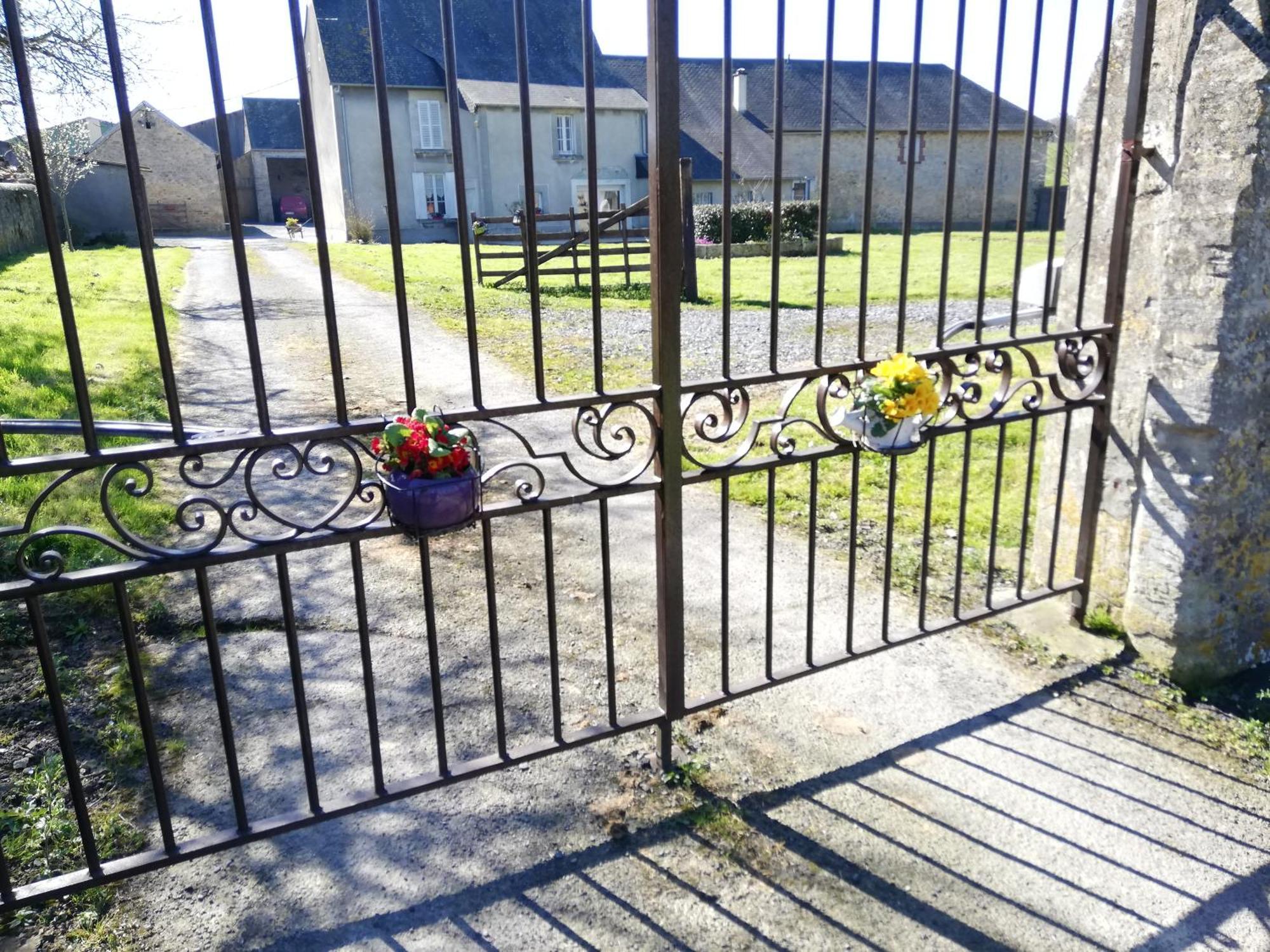 Ferme De Montigny Bed & Breakfast Asnieres-en-Bessin Exterior photo